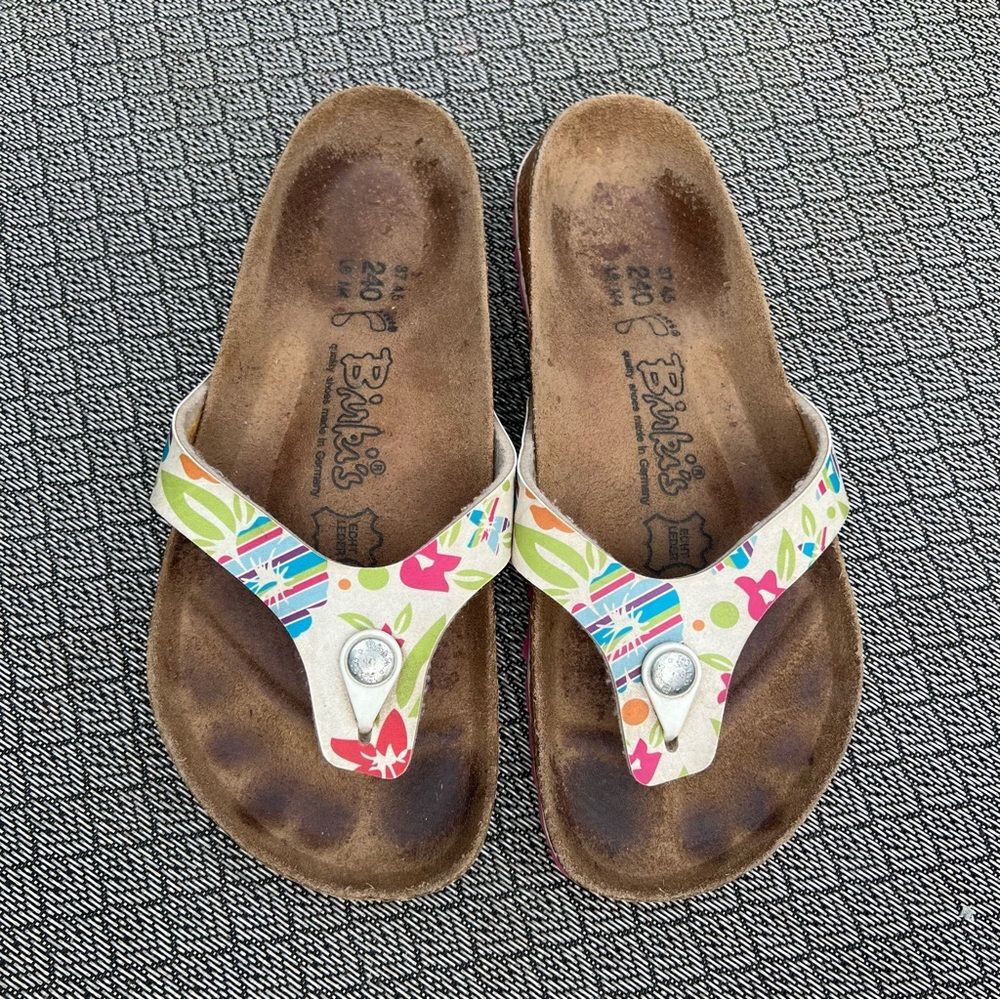 Birkenstock Birki’s Floral & Pink Sandals thong style Sz 6 Women